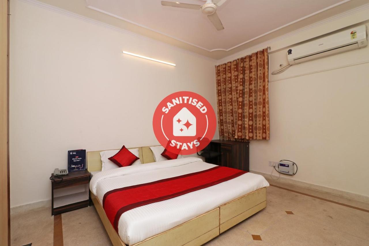 Oyo 11452 Golden Castle Lodge Indirapuram Εξωτερικό φωτογραφία
