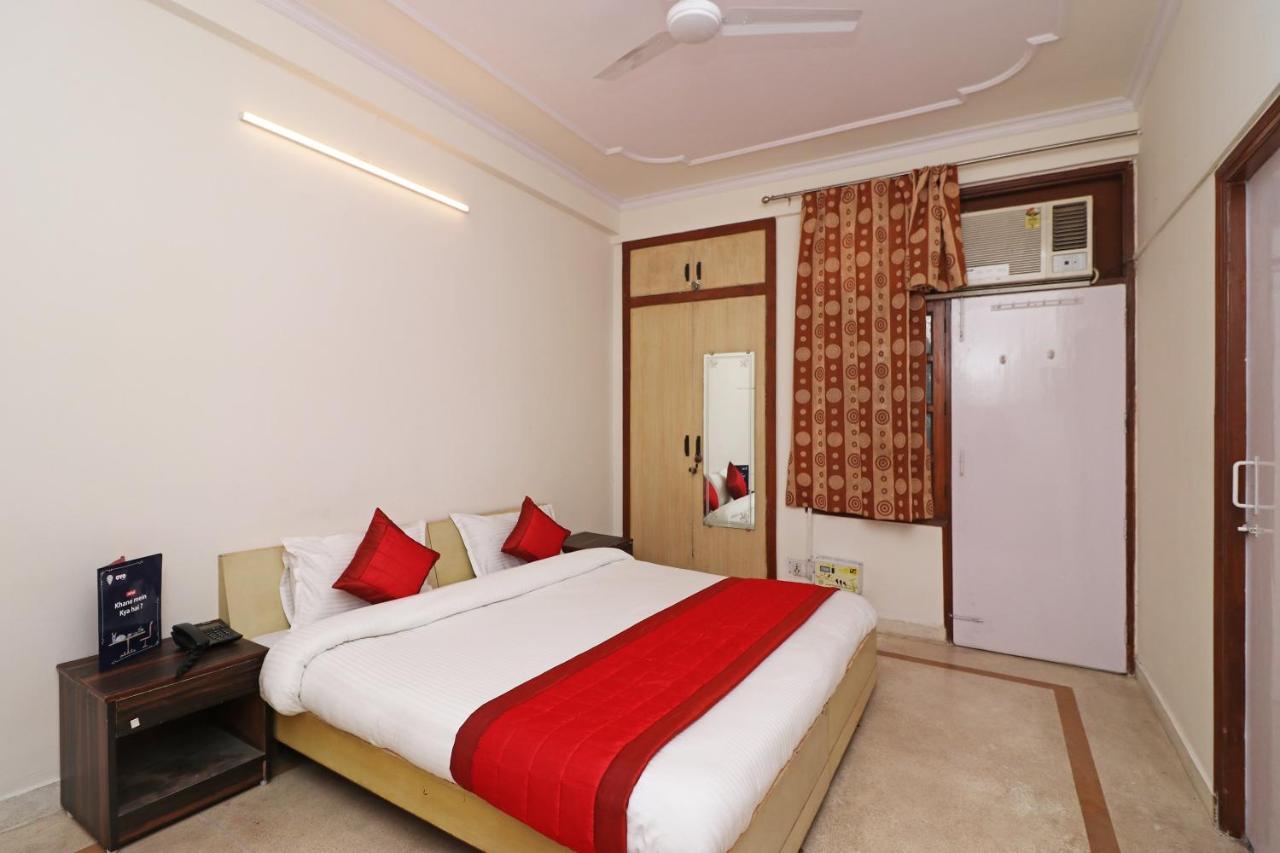 Oyo 11452 Golden Castle Lodge Indirapuram Εξωτερικό φωτογραφία