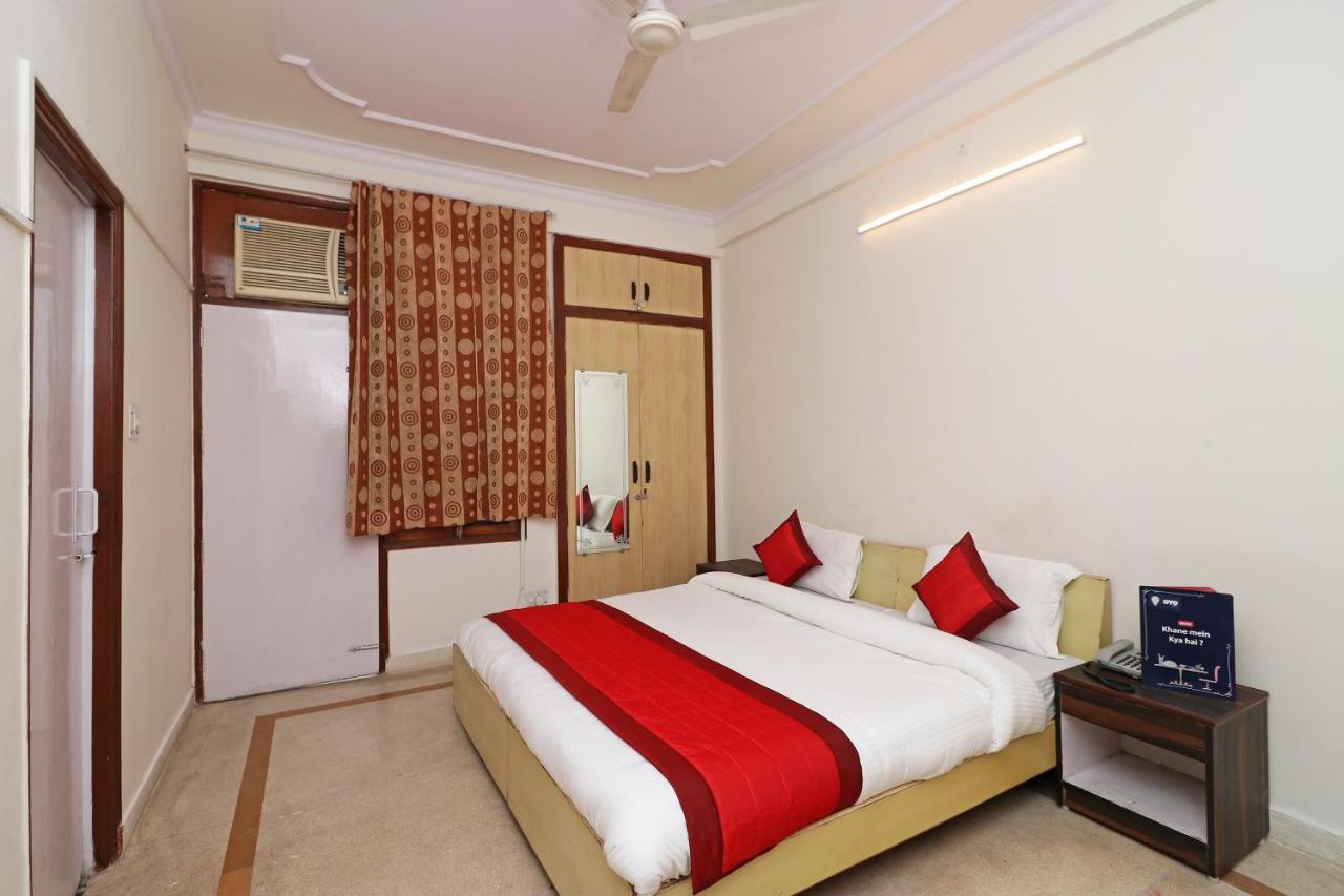 Oyo 11452 Golden Castle Lodge Indirapuram Εξωτερικό φωτογραφία
