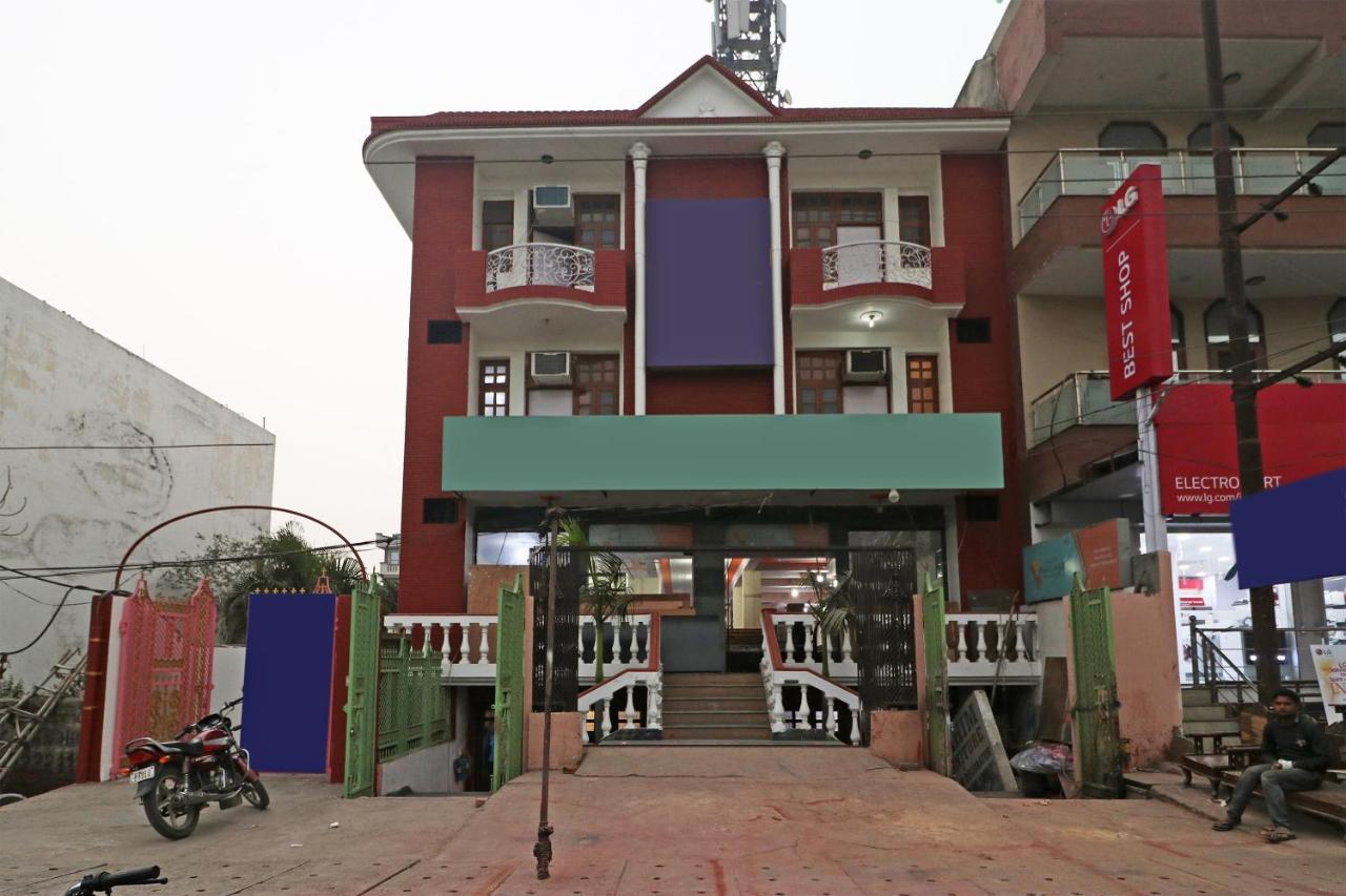 Oyo 11452 Golden Castle Lodge Indirapuram Εξωτερικό φωτογραφία