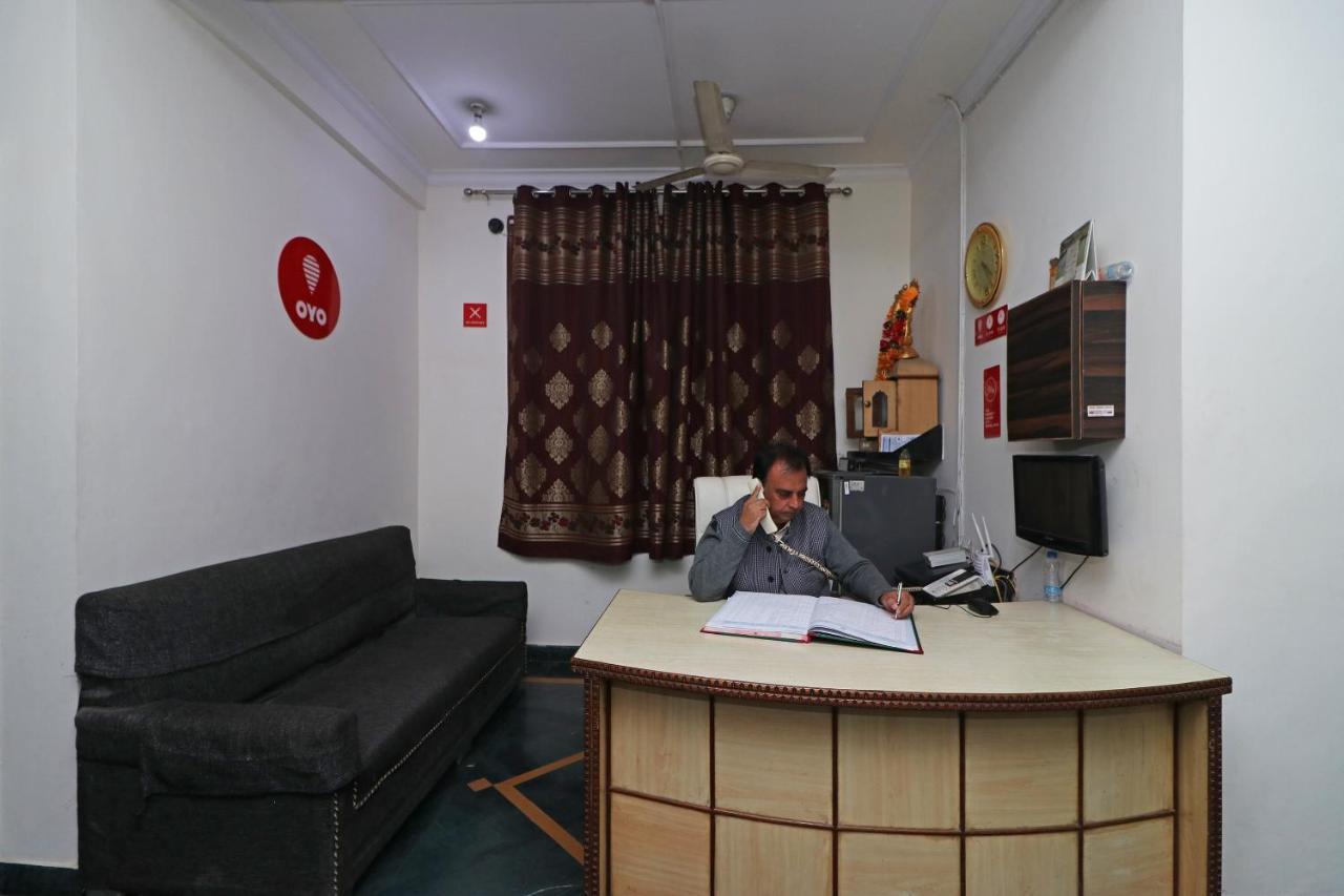 Oyo 11452 Golden Castle Lodge Indirapuram Εξωτερικό φωτογραφία